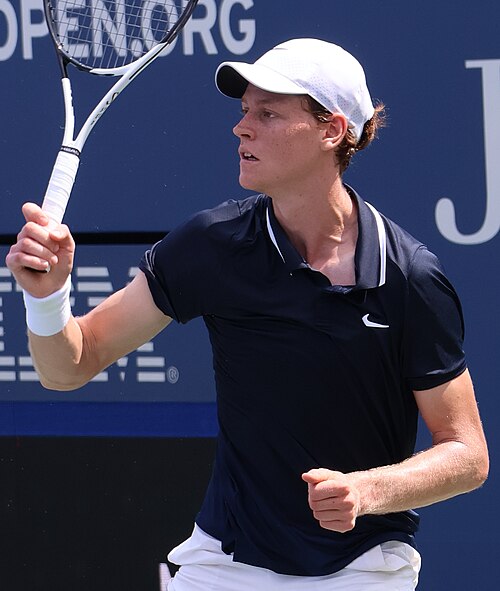 Jannik_Sinner_(2024_US_Open)_04_(cropped) (2)
