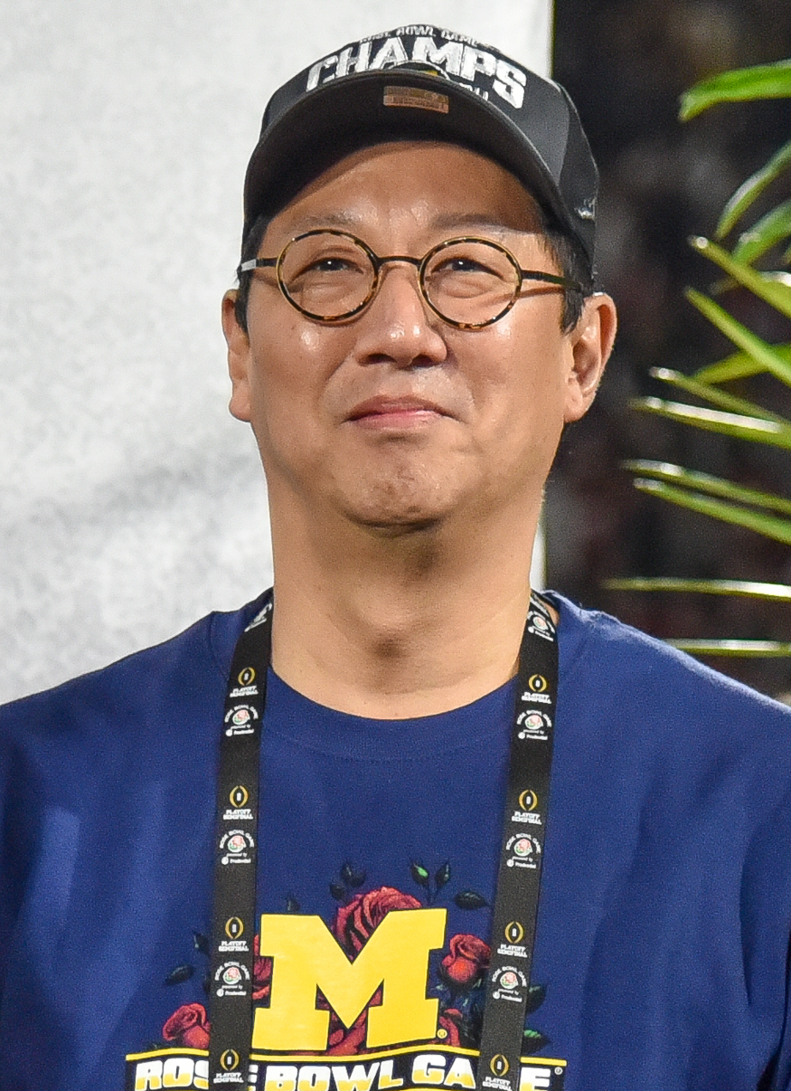 Santa_Ono_(53442967371)_(cropped)