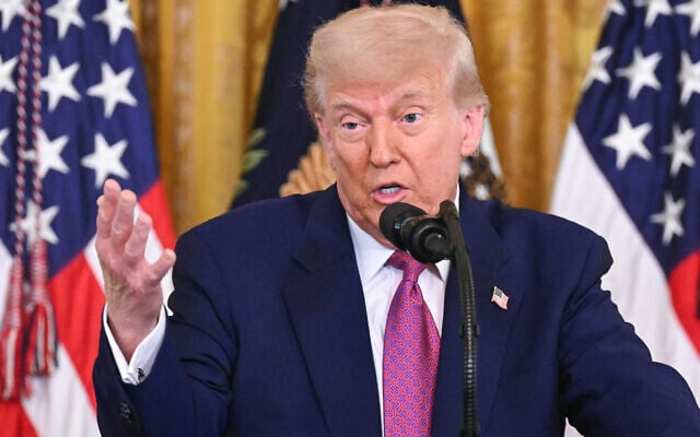 AFP__20250612__624W76G__v1__HighRes__UsPoliticsTrump-e1749746555263-640x400
