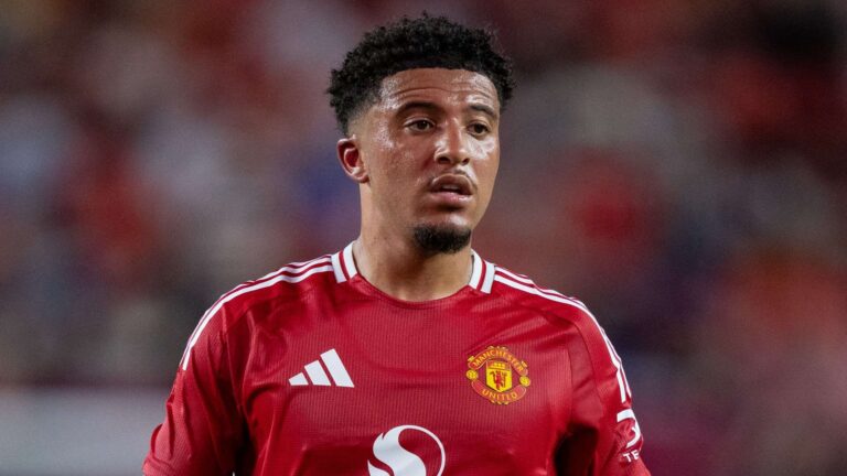 Jadon Sancho Manchester United 2024.jpg